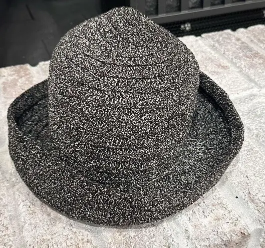 Vintage 90s BETMAR NEW YORK Bucket Hat Marled O/S Black White Packable Cloche