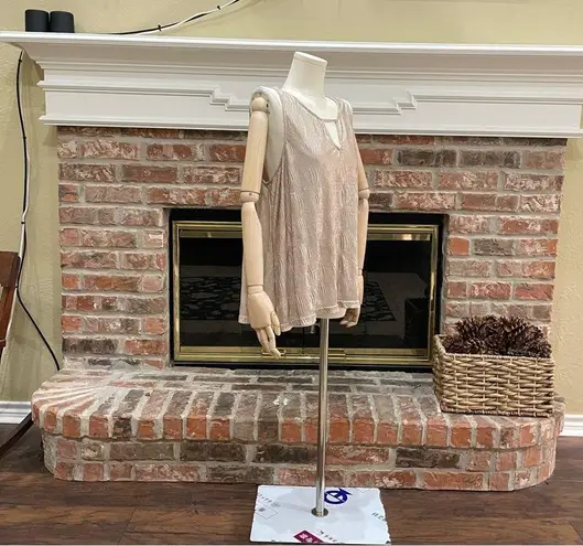 JACK by BB Dakota shimmery gold top with keyhole neck / XS / Excellent condition