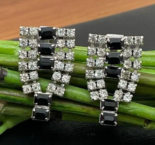 Vintage Signed PAT 1967965 Black/Clear Pave Rhinestones Clip On Earrings 11.0g Black