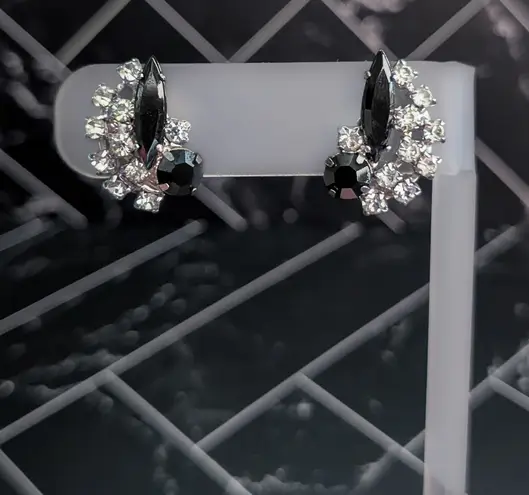 Vintage Screw Back Earrings Black & Clear Gems Stylish & Elegant