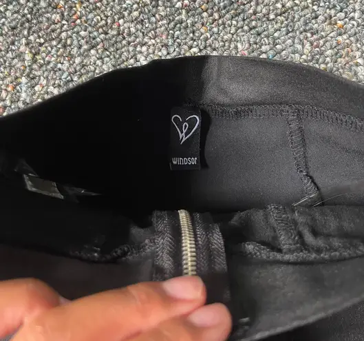 Windsor Zip Up Shorts - Image 4