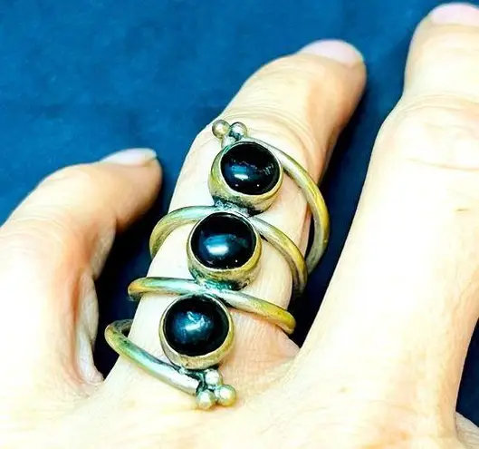 Onyx stacked ring Black
