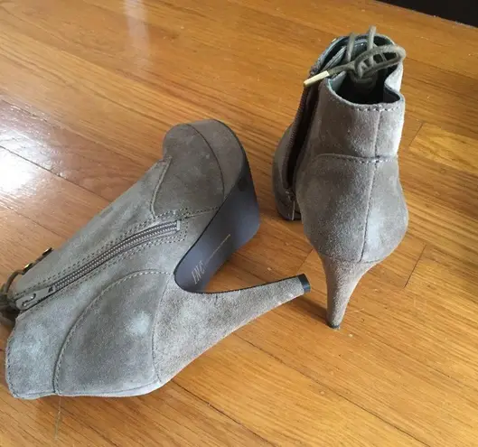 INC  Perry Taupe Combat Lace Up Bootie Heels EUC