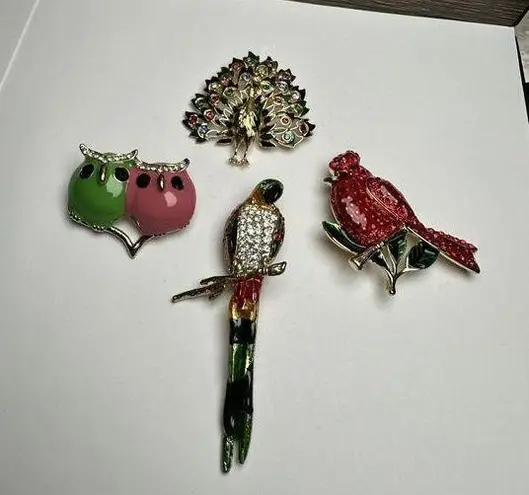 Rhinestone Parrot, Cardinal, Peacock, Owls Brooch Pin Lot Of 4 Gold Tone