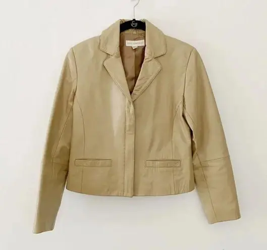 Petite Sophisticate Vintage 90s Leather Jacket Cream Size P