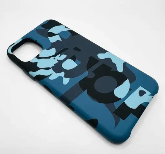 Supreme ★ NWT  Camo Case for iPhone 11 Pro Max ★