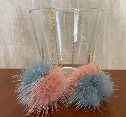 Handmade Kawaii faux fur pompom dangle threader earrings✨