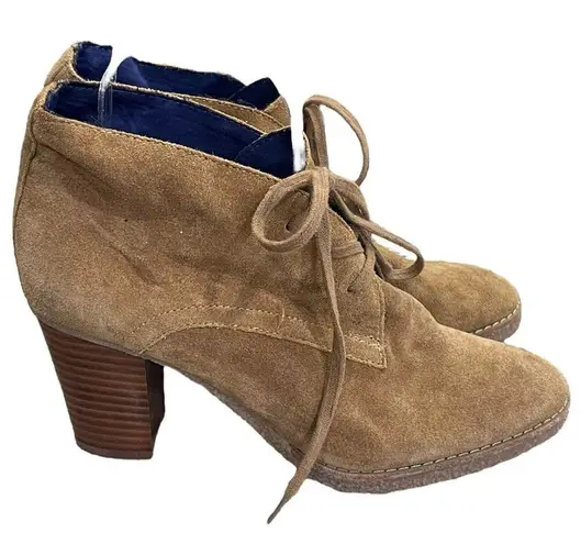 Gap  Suede  LUCY lace up booties Size 8 Syrup golden brown