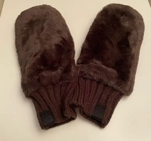 Calvin Klein NWT  Faux Fur Mittens