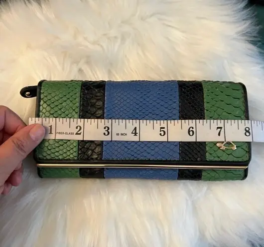 Carpisa Womens Faux Leather Crocodile Embossed Pattern Wallet Tricolor