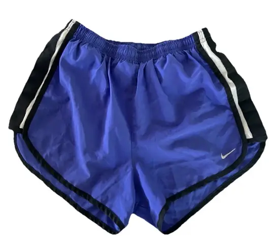 Nike  Women’s Running Dri-Fit Lined Shorts XS Workout Athletic Performance Active - Image 1