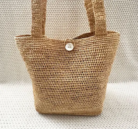 Annabel Ingall Australia Beige Tan Raffia Beach Shoulder Tote Capiz Shell Button White