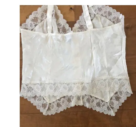 NWT 1980's Vintage, Lauren, Alexandra Bridal lingerie White camisole size large