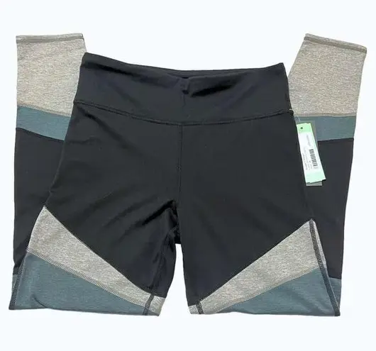 Threads 4 Thought MEDIUM Black/Gray Lynn Colorblock Legging Stitch Fix ReActive