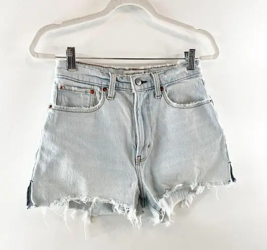 Abercrombie & Fitch  High Rise Curve Love Mom Shorts Light Wash Blue 2 / 26