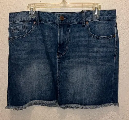1822 Denim Blue Jean Skirt NWT Frayed Hem Mini Short