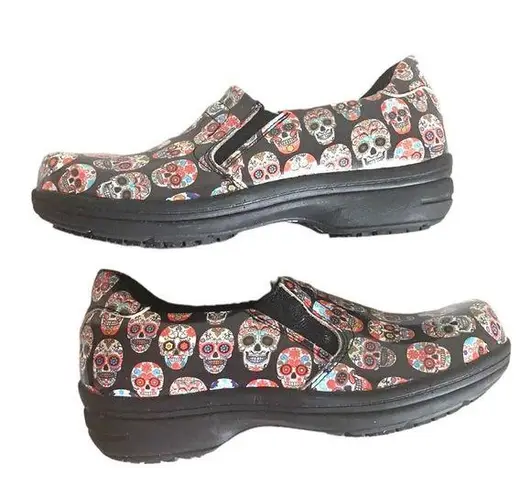Easy Street Easy Works by Skull comfort clogs