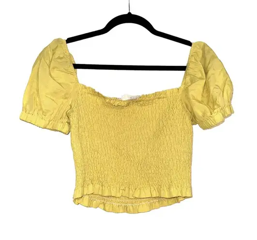 ASTR  The Label Mason Short Puff Sleeve Smocked Yellow Crop Top in Lemon MEDIUM