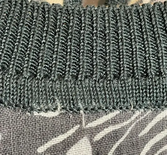 Vintage Floral Top Gray Tropical Ribbing Lightweight Short Sleeve Slouchy Flower