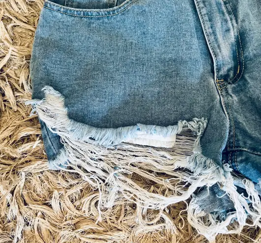 Boutique NEW Super Frayed Denim Shorts
