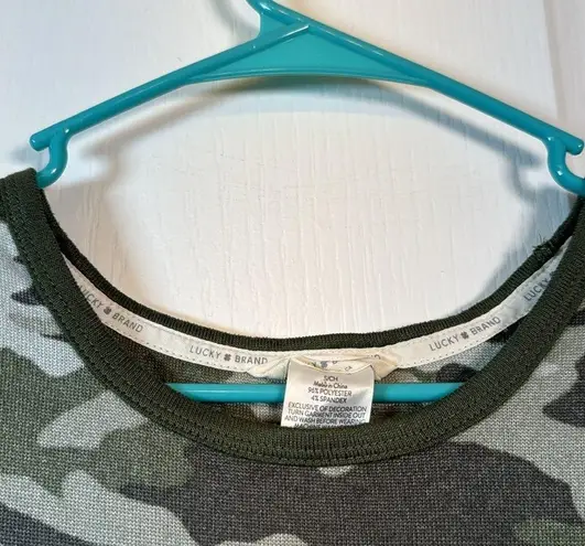 Lucky Brand  Camo Green Crew Cuffed S/S Shirt Size Small EUC #0981-OAK