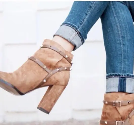 Valentino Garavani Authentic Suede Rockstud Booties, Sz EU 39