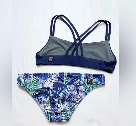 JOLYN Fendrick Bikini Top - Navy - L