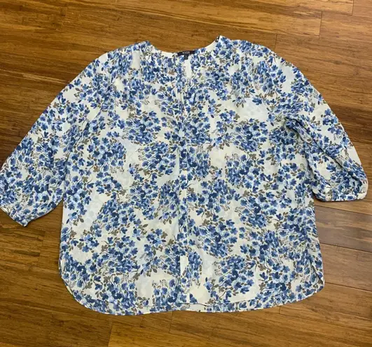 NYDJ Womens Blouse Size XL Cream Blue Floral V-Neck 3/4 Sleeve Button Front Top