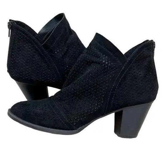 Report Footwear SIZE 7.5 Geometric Shapes Cut Out 2.5" Heel Ankle Booties