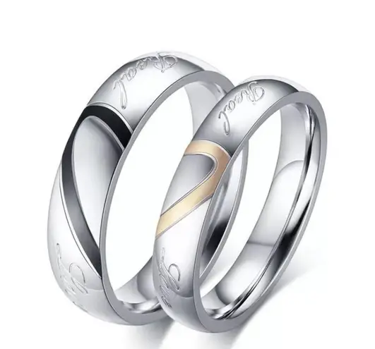 2pcs Heart Shaped Couple Rings