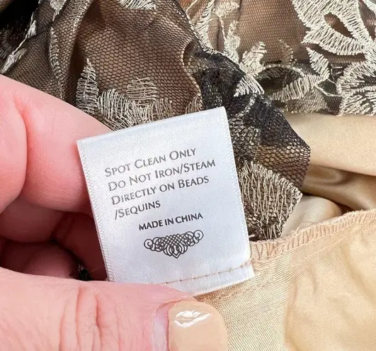 Sue Wong Women's Laced Cap Sleeve Sheath Cocktail Party Dress Gold Size 4