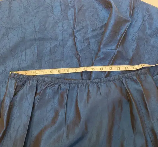 Le chateau Blue Crinkle Maxi Velcro Wrap Skirt EUC OS Acrylic Vintage Y2K Women