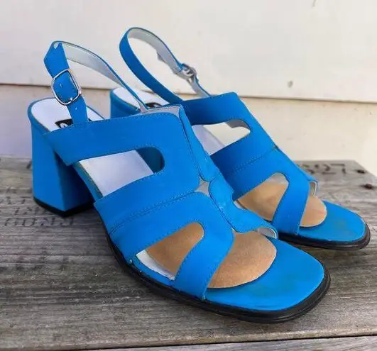 Vintage 90s Y2K 9&CO blue strappy chunky heels Size 8.5