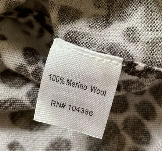 Garnet Hill Eco 100% merino wool snow leopard cardigan