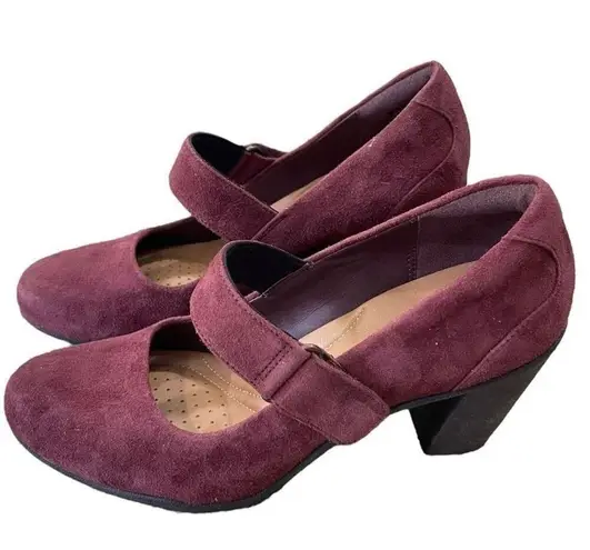 Clarks  BURGUNDY Suede Adya comfort pumps Size 7.5