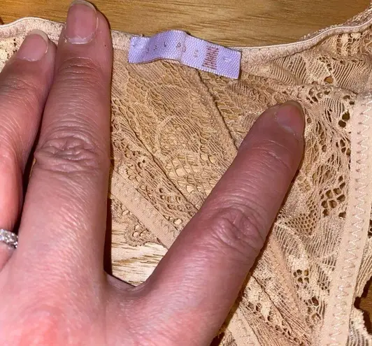 Savage X FENTY unlined plunge lace floral Racerback bralette beige size large