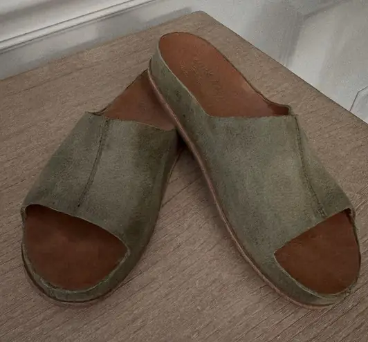Kork-Ease Tutsi Olive Green Leather Slides | Women’s Comfort Slip-On Size 8 NWOT