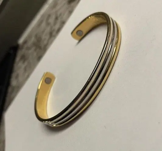 24K Gold Electro Plated Women’s Metal Costume Bangle Bracelet Two Tone