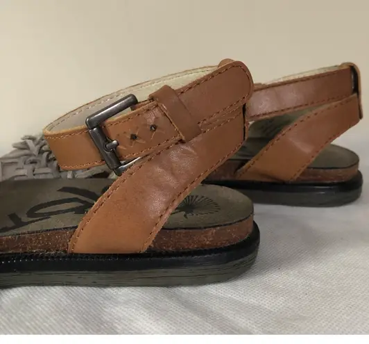 OTBT Voyage Dove Grey Leather Sandals