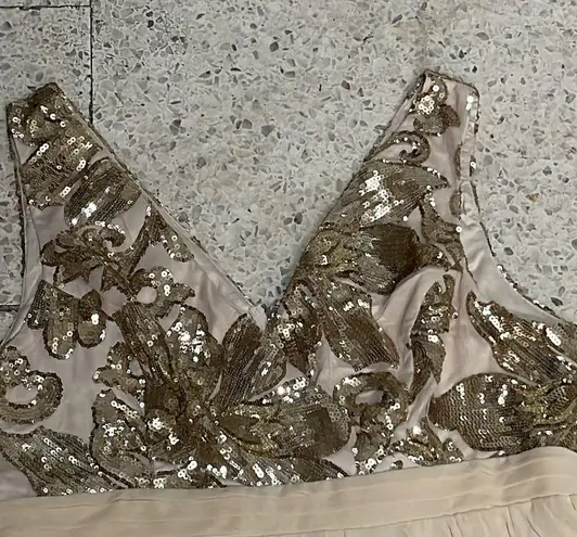 Little Mistress Final sale: New woman’s London Gold sequin dress