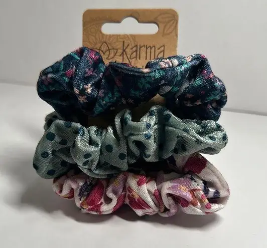 Karma Velvet Scrunchies