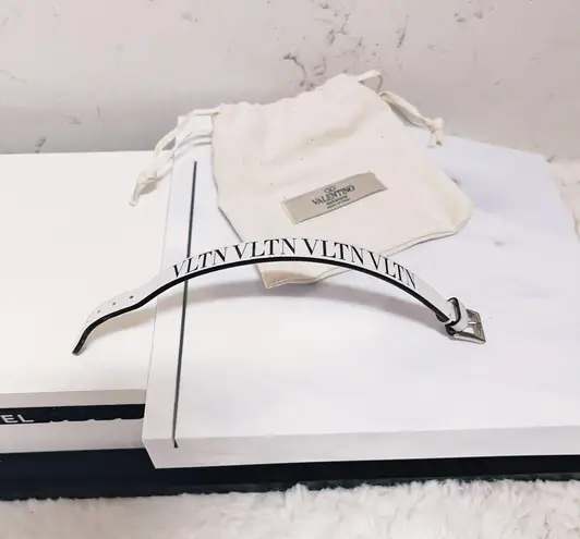 Valentino Garavani Authentic White & Black Thin Leather VLTN Buckle Bracelet