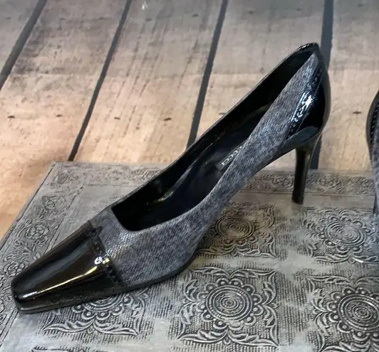 Sesto Meucci  Gray & Black Patent Leather & Shiny Fabric Heels Size 7.5