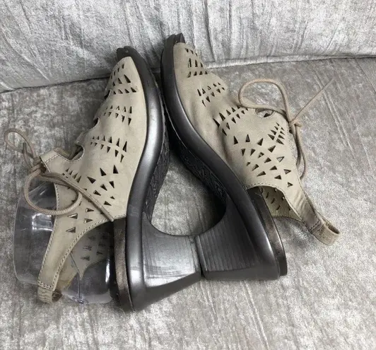 Womens Abeo bio system Laser Cut Taupe Lace