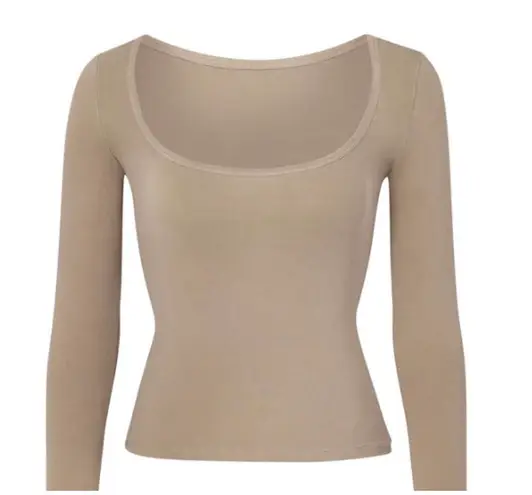 SKIMS RARE! Scoop Neck Long Sleeve T-Shirt NWT