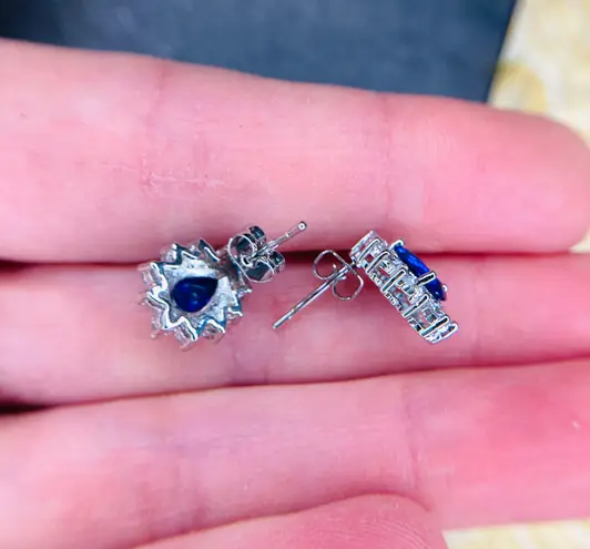 Small Delicate Sparkly Teardrop Royal Blue Rhinestone Stud Earrings Size One Size