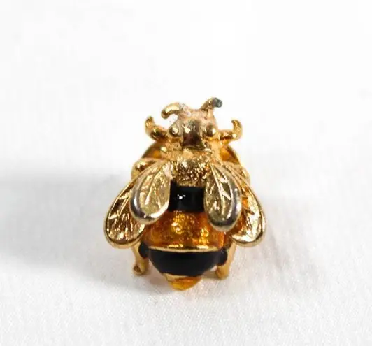 Vintage 1990s Gold Tone Metal Bumblebee Bee Brooch Pin