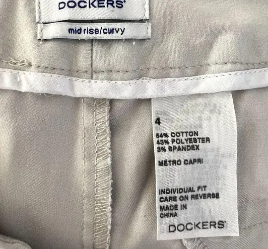 Dockers Metro Capri Mid Rise Curvy Pants