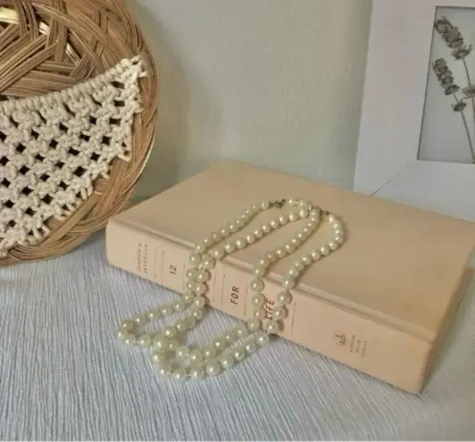 Set of Two Pearl Necklace Vintage “Avonlea” Elegant Classic Minimal Pearlcore White