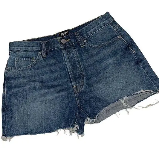 BDG  BOYFRIEND LOW RISE JEAN SHORTS size 26